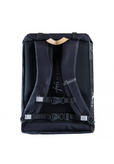 Ergonomický školní batoh 30L Black Graffiti